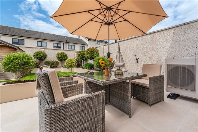 https://photos-a.propertyimages.ie/media/9/9/1/4940199/78bc6fdf-da79-41ce-9a7c-e7f1c595987a_l.jpg