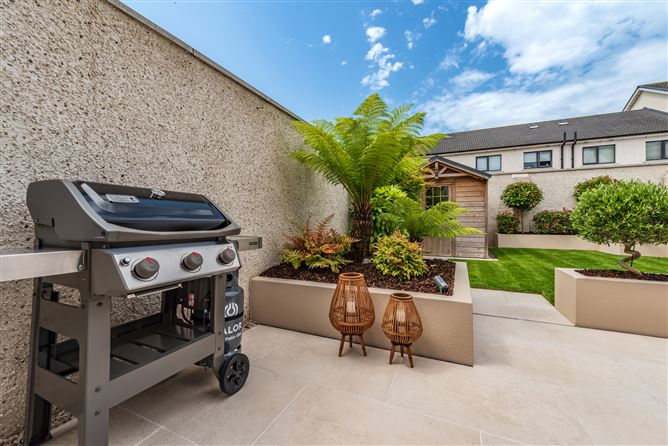 https://photos-a.propertyimages.ie/media/9/9/1/4940199/78bc6fdf-da79-41ce-9a7c-e7f1c595987a_l.jpg