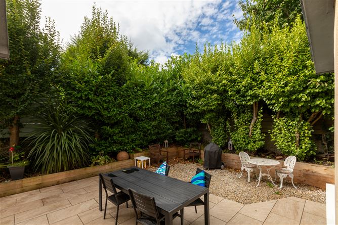 Cabo, Marine Court, , Sandycove, County Dublin