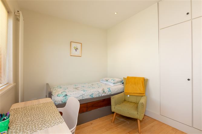 Cabo, Marine Court, , Sandycove, County Dublin