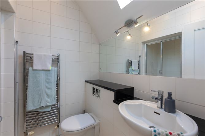 Cabo, Marine Court, , Sandycove, County Dublin