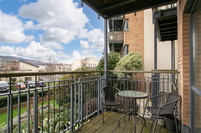 29 The Crescent, Carrickmines, Dublin 18