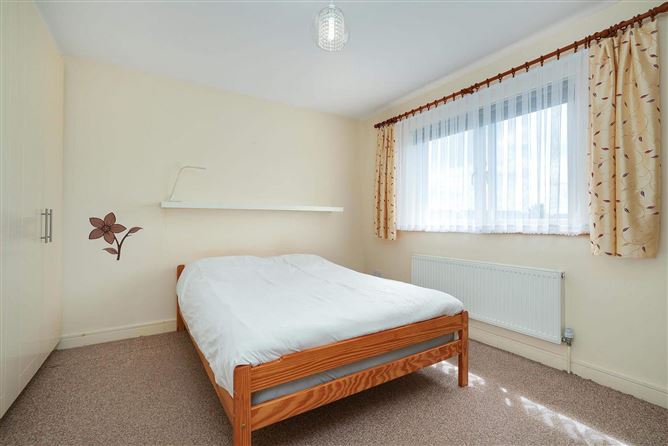 Photo 18 of 29 — 72 Heathfield Terrace, Finglas, Dublin 11