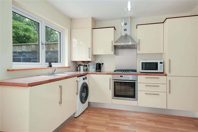 Photo 9 of 29 — 72 Heathfield Terrace, Finglas, Dublin 11