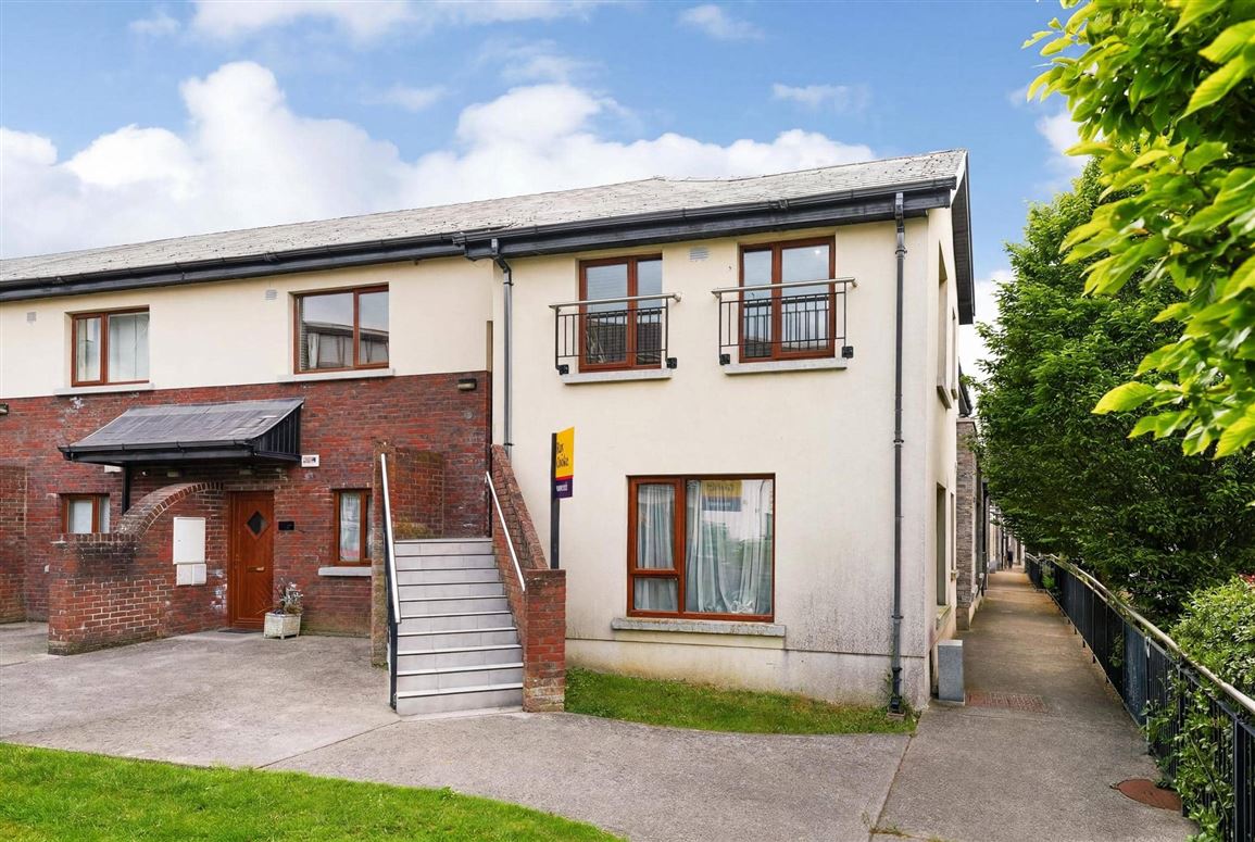 10 Slade Castle Heights, Saggart, Co. Dublin