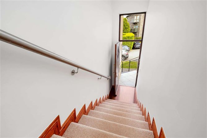 10 Slade Castle Heights, Saggart, Co. Dublin