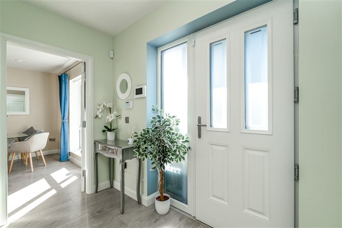 5 Dun Oir Avenue, Kilternan, Dublin 18