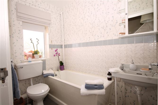 21 Saint Anne's Park, Shankill, Dublin 18