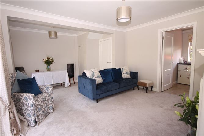 21 Saint Anne's Park, Shankill, Dublin 18