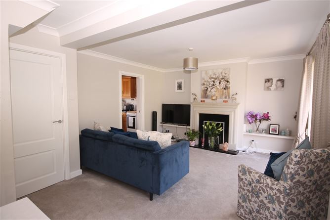 21 Saint Anne's Park, Shankill, Dublin 18