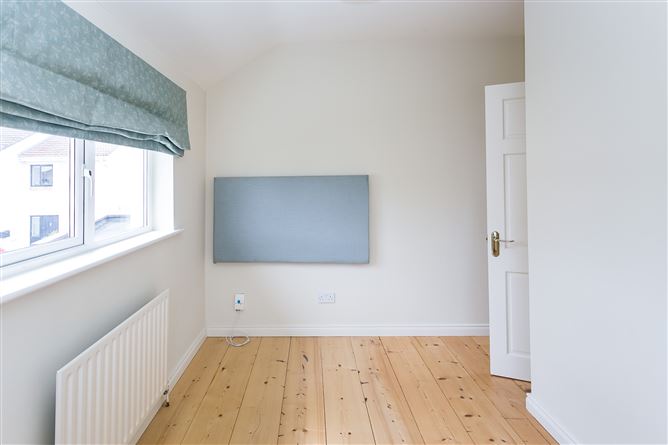 55 McCabe Villas, Booterstown, Co Dublin