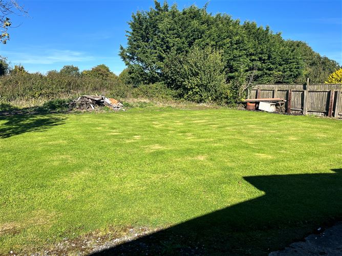 Cottage on c.0.3 Acre / 0.12 HA., Coill Dubh, Kildare