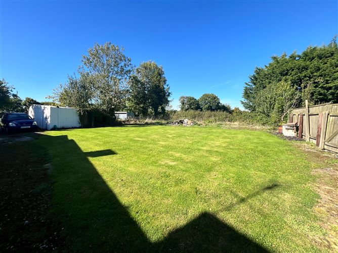 Cottage on c.0.3 Acre / 0.12 HA., Coill Dubh, Kildare