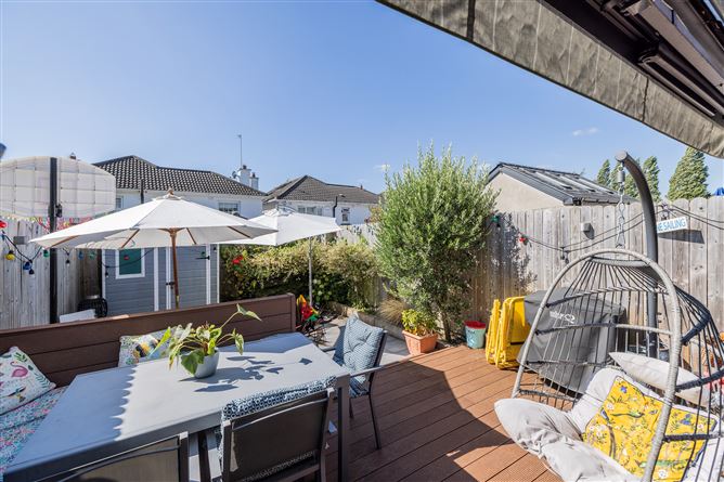 https://photos-a.propertyimages.ie/media/9/9/2/4952299/6ab2e790-1cd4-4e82-97e6-0dff2c42e2bb_l.jpg