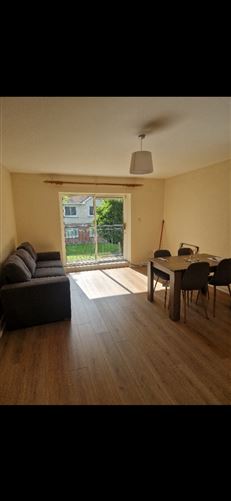 https://photos-a.propertyimages.ie/media/9/9/2/4958299/55f0b2ca-d671-4686-8365-2ce0a5109db9_l.jpg