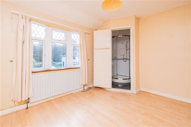 https://photos-a.propertyimages.ie/media/9/9/2/4960299/1e7aac32-b938-432c-af84-e92438239c0b_l.jpg