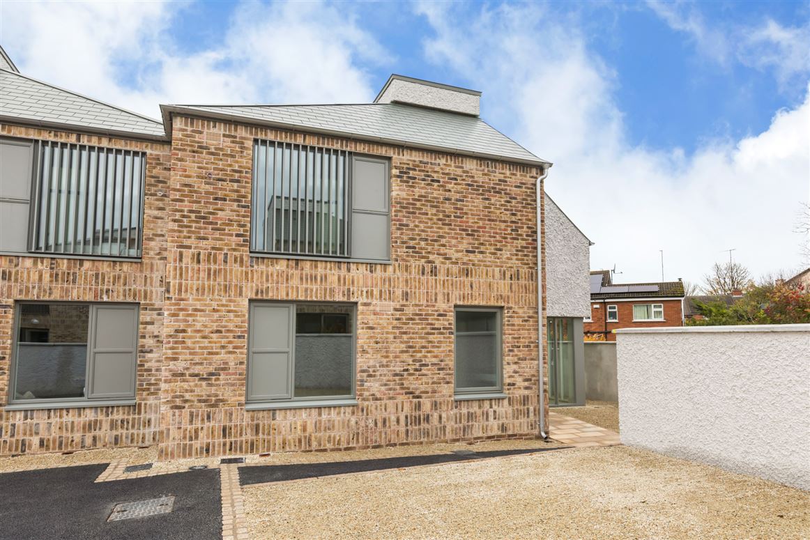 Jura, 47 St Fintan's Villas, Blackrock, Co. Dublin
