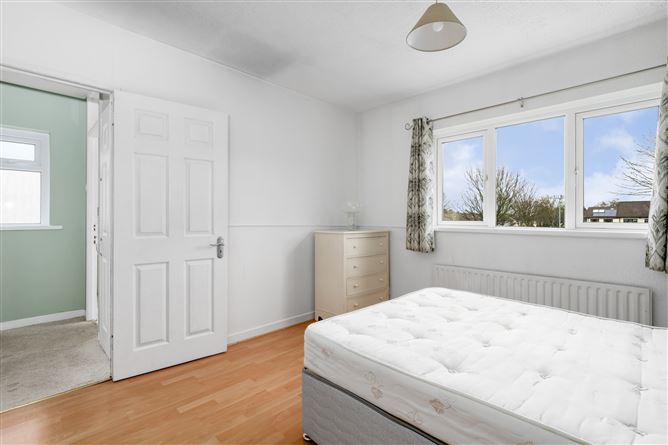 1 Oak Rise, Clondalkin, Dublin 22, D22 H6F6