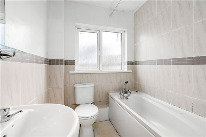 1 Oak Rise, Clondalkin, Dublin 22, D22 H6F6