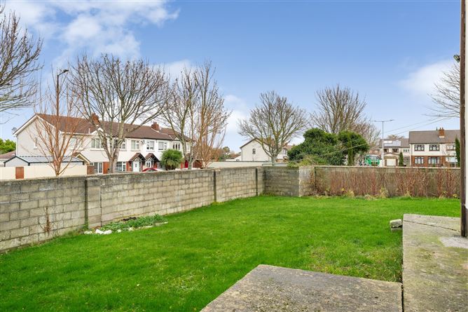 1 Oak Rise, Clondalkin, Dublin 22, D22 H6F6