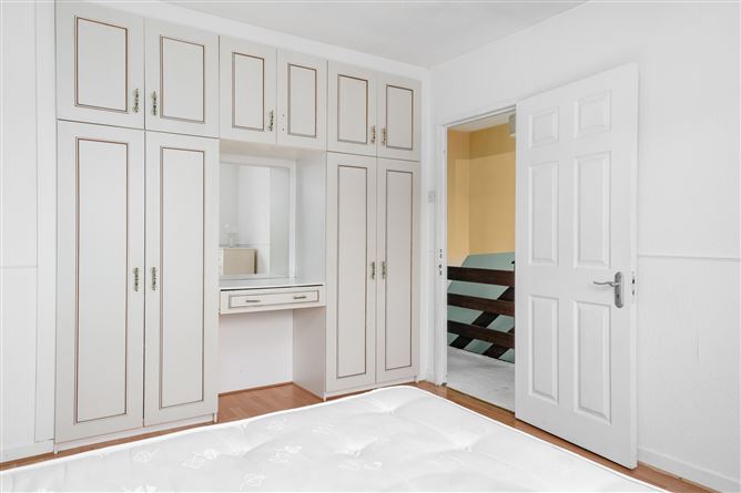 1 Oak Rise, Clondalkin, Dublin 22, D22 H6F6