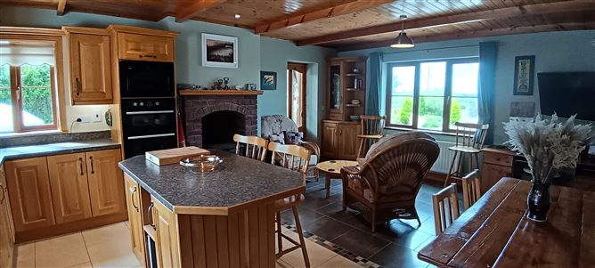 Photo 17 of 42 — Dunbeacon, Durrus,   West Cork