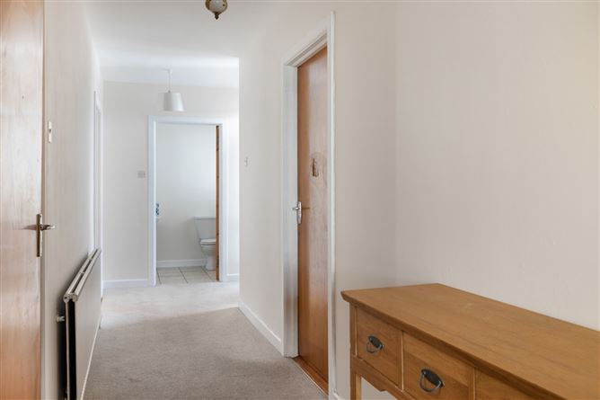 27 Ardeevin Avenue, Lucan, Co. Dublin