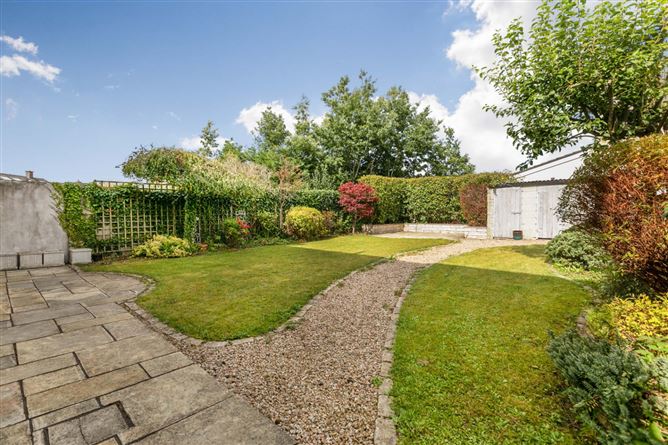 27 Ardeevin Avenue, Lucan, Co. Dublin