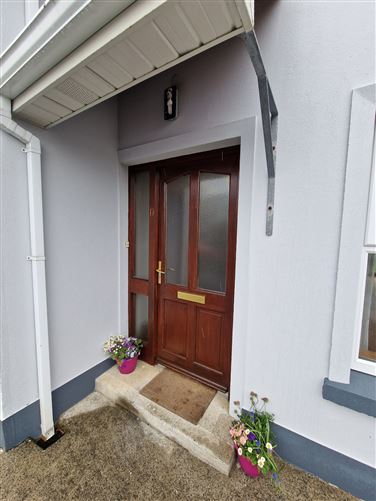 17 Cul Daire, Lissycasey, Ennis, Co. Clare