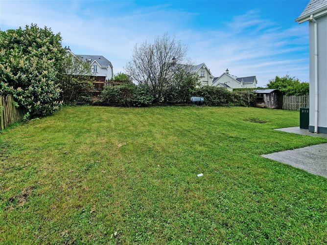 17 Cul Daire, Lissycasey, Ennis, Co. Clare