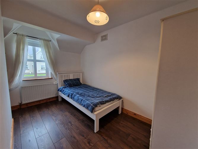 17 Cul Daire, Lissycasey, Ennis, Co. Clare