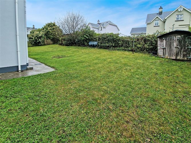 17 Cul Daire, Lissycasey, Ennis, Co. Clare