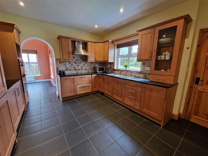 17 Cul Daire, Lissycasey, Ennis, Co. Clare