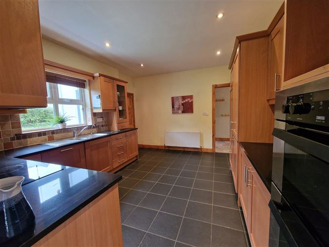 17 Cul Daire, Lissycasey, Ennis, Co. Clare