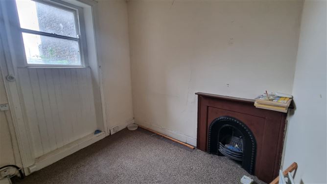 18 The Diamond, Monaghan Town, Monaghan