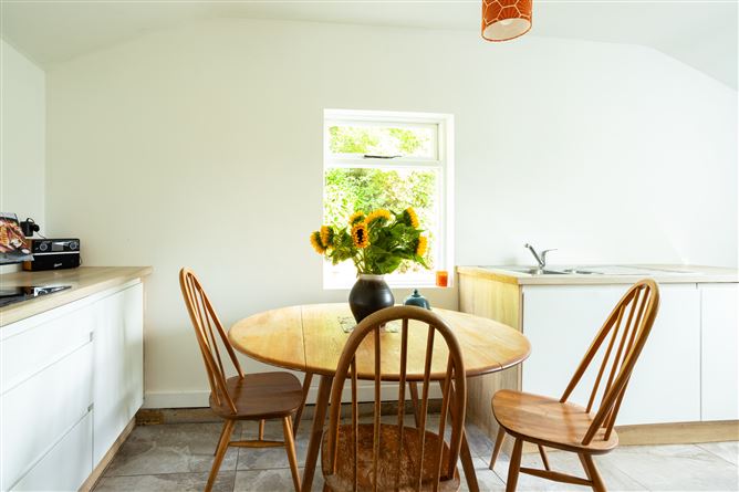 The Outlook, Garravagh, Inniscarra, Cork