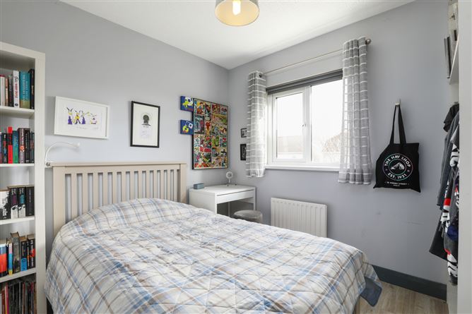 12 Swallowbrook View, Clonee, Dublin 15