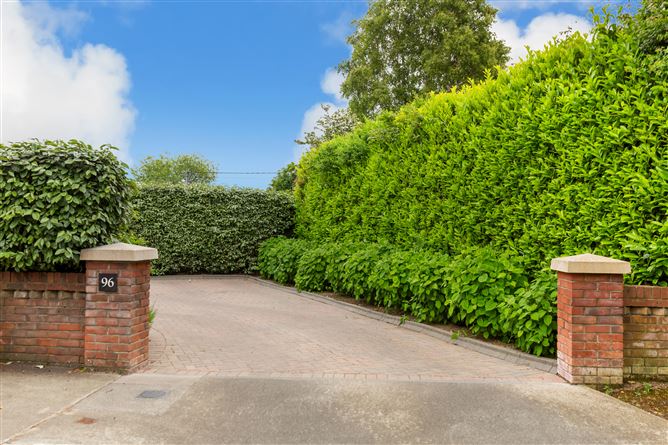 https://photos-a.propertyimages.ie/media/9/9/3/4932399/8ae27b25-0203-4642-a33b-4062261fe2c0_l.jpg