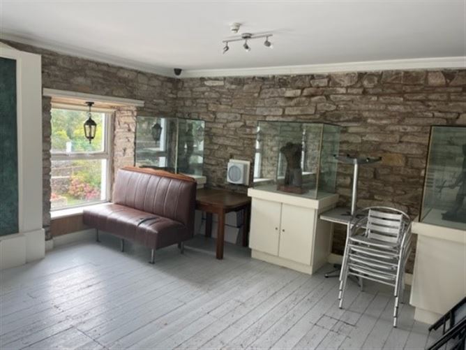 The South Pole Inn, Annascaul, Kerry