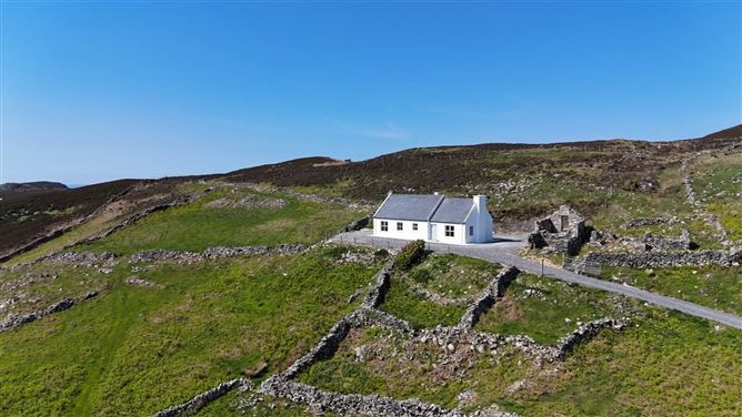 Photo 8 of 25 — Horn Head, Dunfanaghy, County Donegal