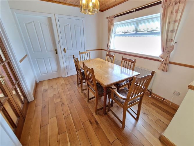 28 Cronan Gardens, Shannon, Co. Clare