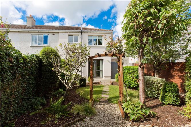 9 Fforster Drive, Lucan, Co. Dublin