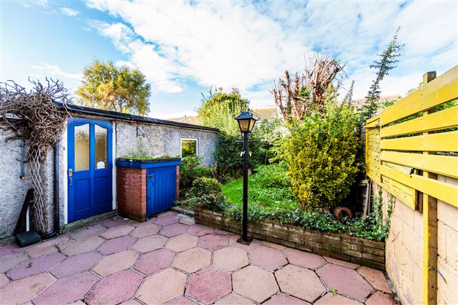25 Meadow  View, Churchtown, Dublin 14