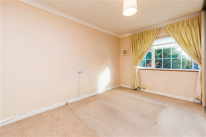 25 Meadow  View, Churchtown, Dublin 14