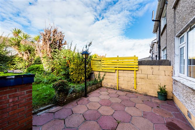 25 Meadow  View, Churchtown, Dublin 14