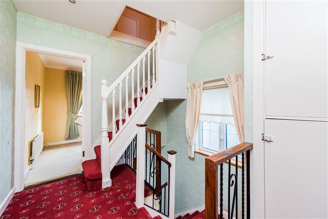 25 Meadow  View, Churchtown, Dublin 14