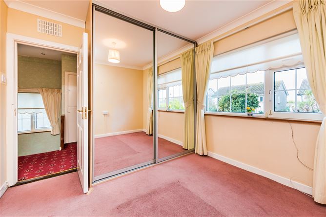 25 Meadow  View, Churchtown, Dublin 14