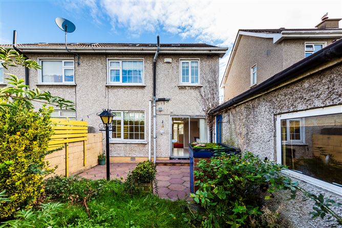 25 Meadow  View, Churchtown, Dublin 14