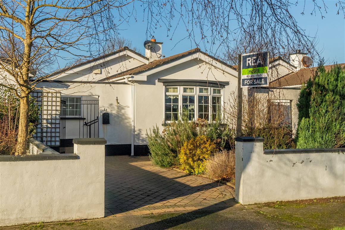 17 Cedar Avenue, Kingswood, Dublin