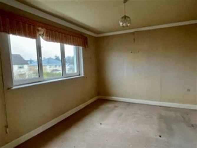 Leeside, Main Road, Oarkpark, Tralee, Kerry